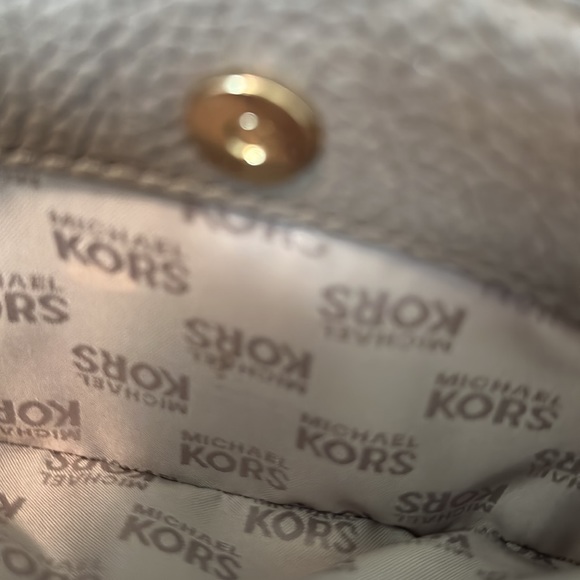 Michael kors cross body tan - Picture 5 of 13